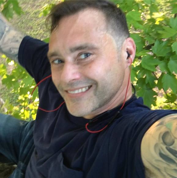 Meet your Posher, Mark - Picture 1 of 1